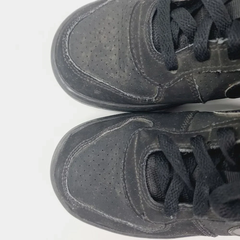 Nike Boy's Black Court Borough‎ 839977-001 Mid-Top Casual Sneaker Size 4.5